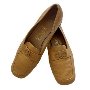 Salvatore Ferragamo Loafer Flat Shoes